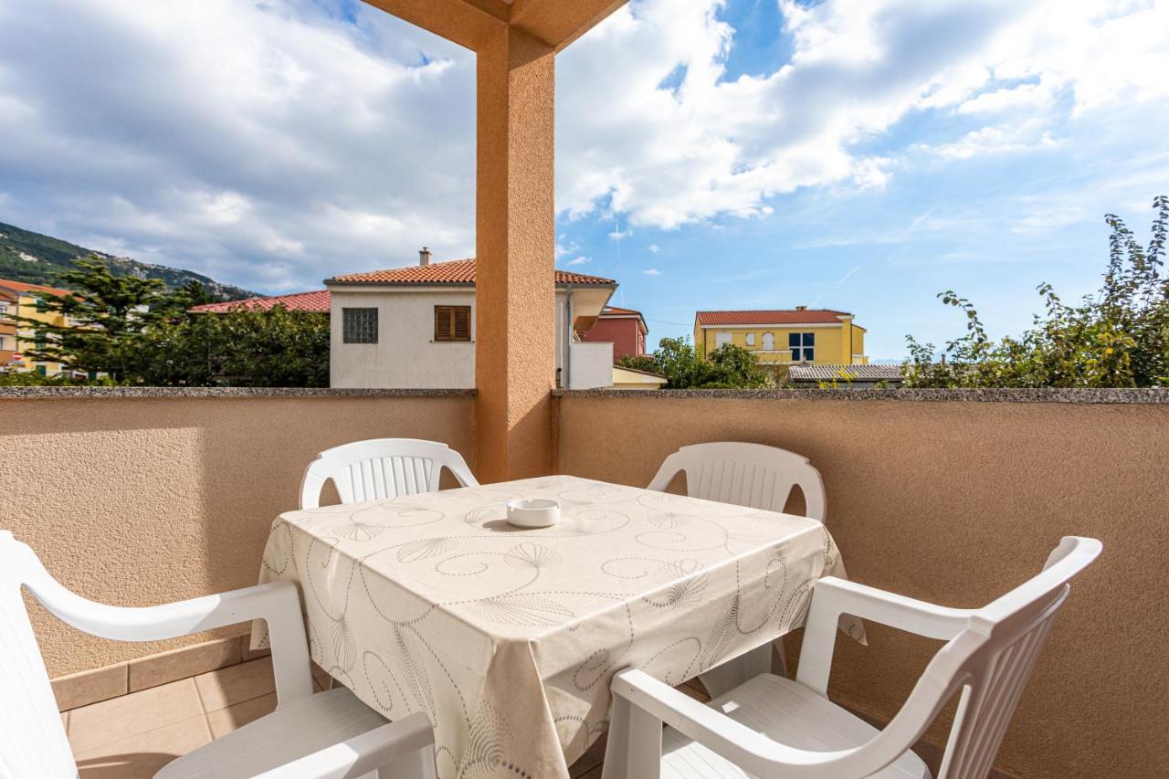 Apartments Crnekovic IV Baska  Exterior photo